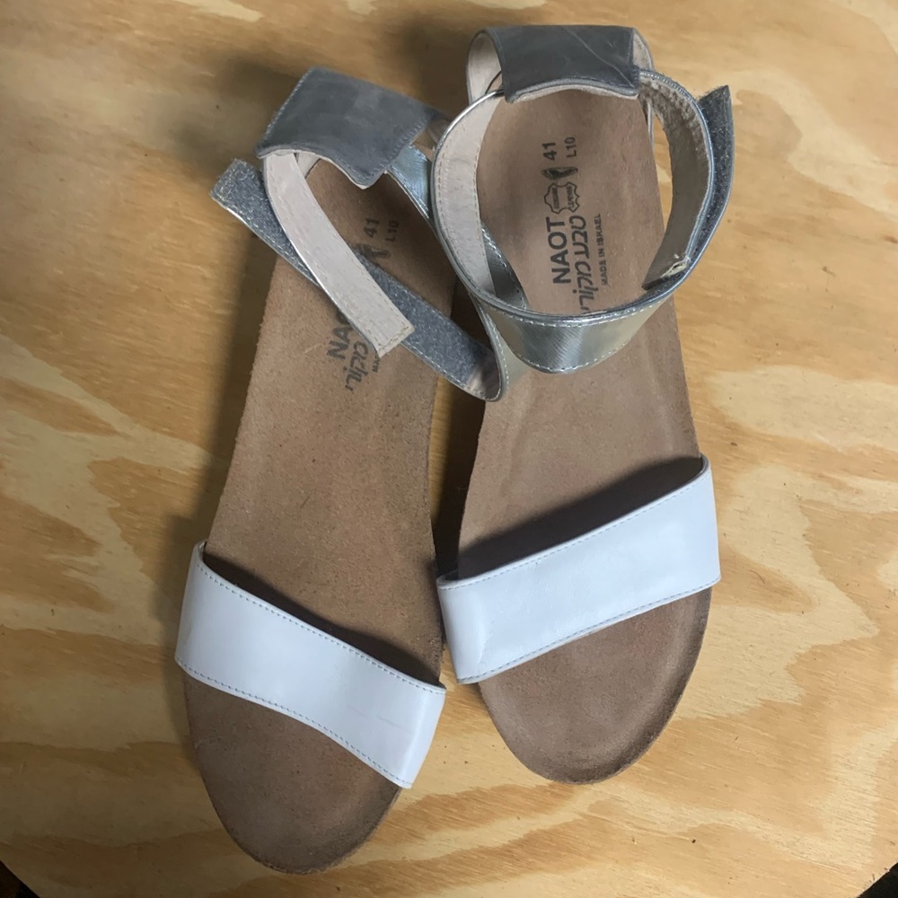 Naot Pixie Sandal White-Slate-Silver Luster Sz 41